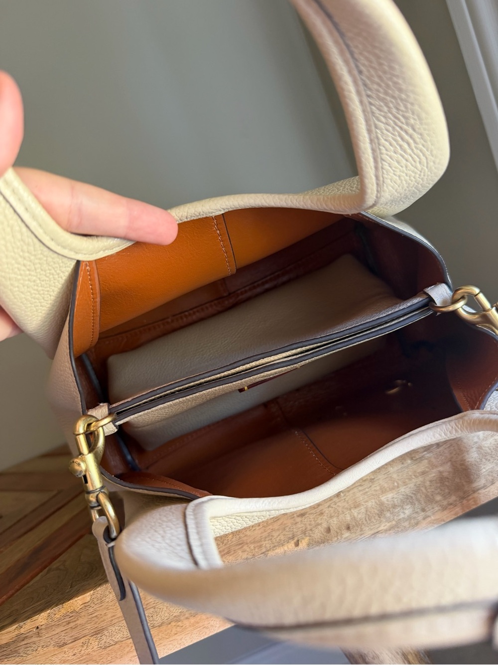 Coach Lana 23 Pebbled Leather Cream Shoulder Bag with Removable Strap - Picture 5 of 9